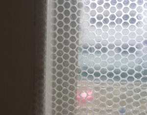 窓の冷気対策